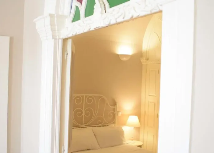 Apartman Liiiving In - Vintage Balcony