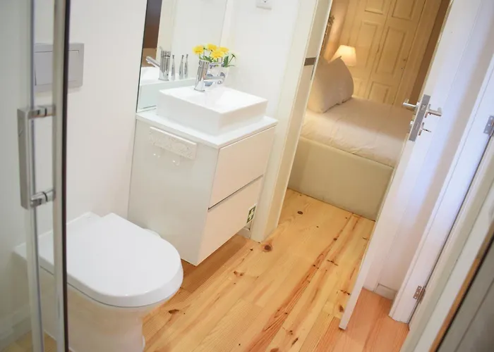 Liiiving In - Vintage Balcony Apartman Porto