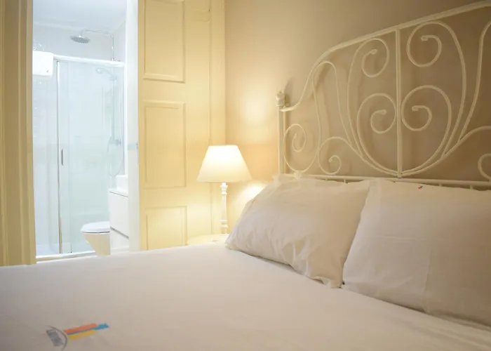 Apartman Liiiving In - Vintage Balcony *