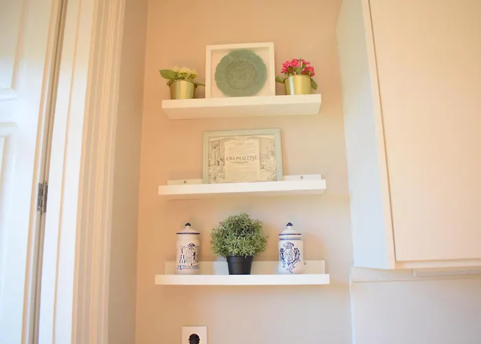 Liiiving In - Vintage Balcony Apartman Porto